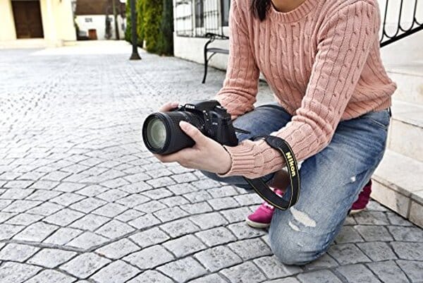 Découvrez notre test complet du Nikon D7500, un reflex numérique performant idéal pour la photographie professionnelle et amateur avec ses capteur 20.9 MP et autofocus avancé.